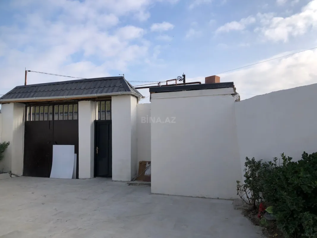 Satılır 6 otaqlı həyət evi 220 m²
