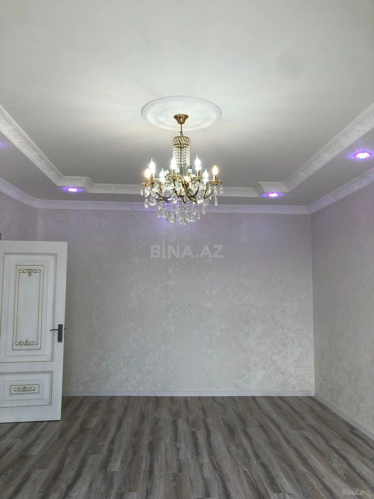 Satılır 6 otaqlı həyət evi 220 m²