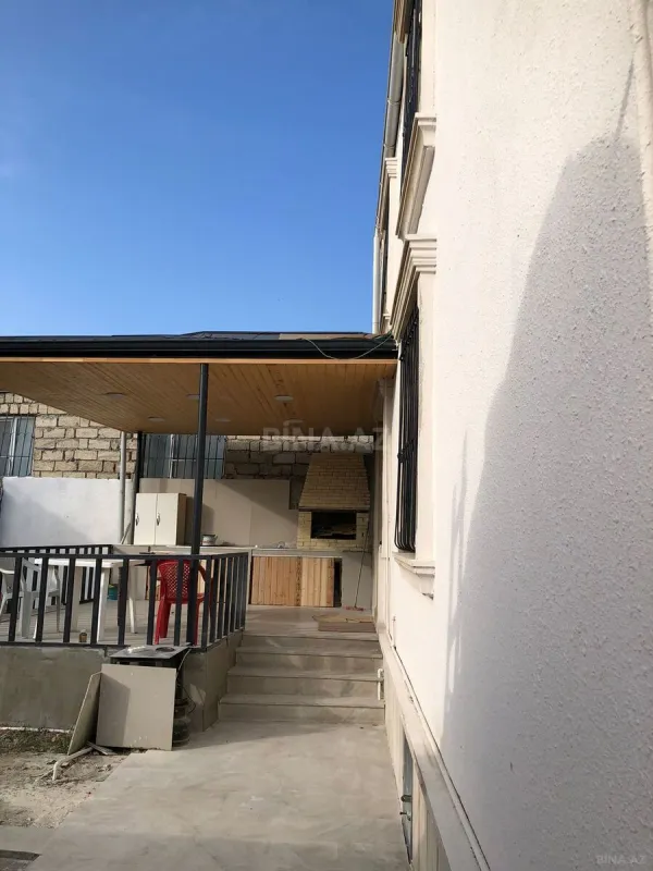 Satılır 6 otaqlı həyət evi 220 m²