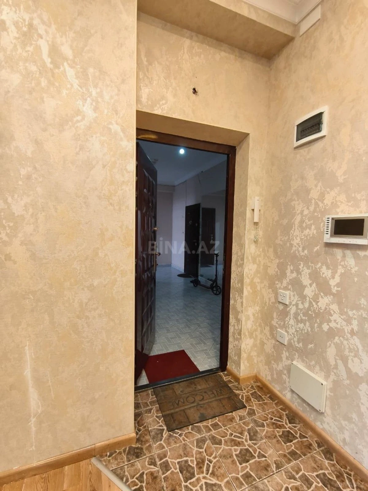 Satılır 3 otaqlı mənzil 115 m²