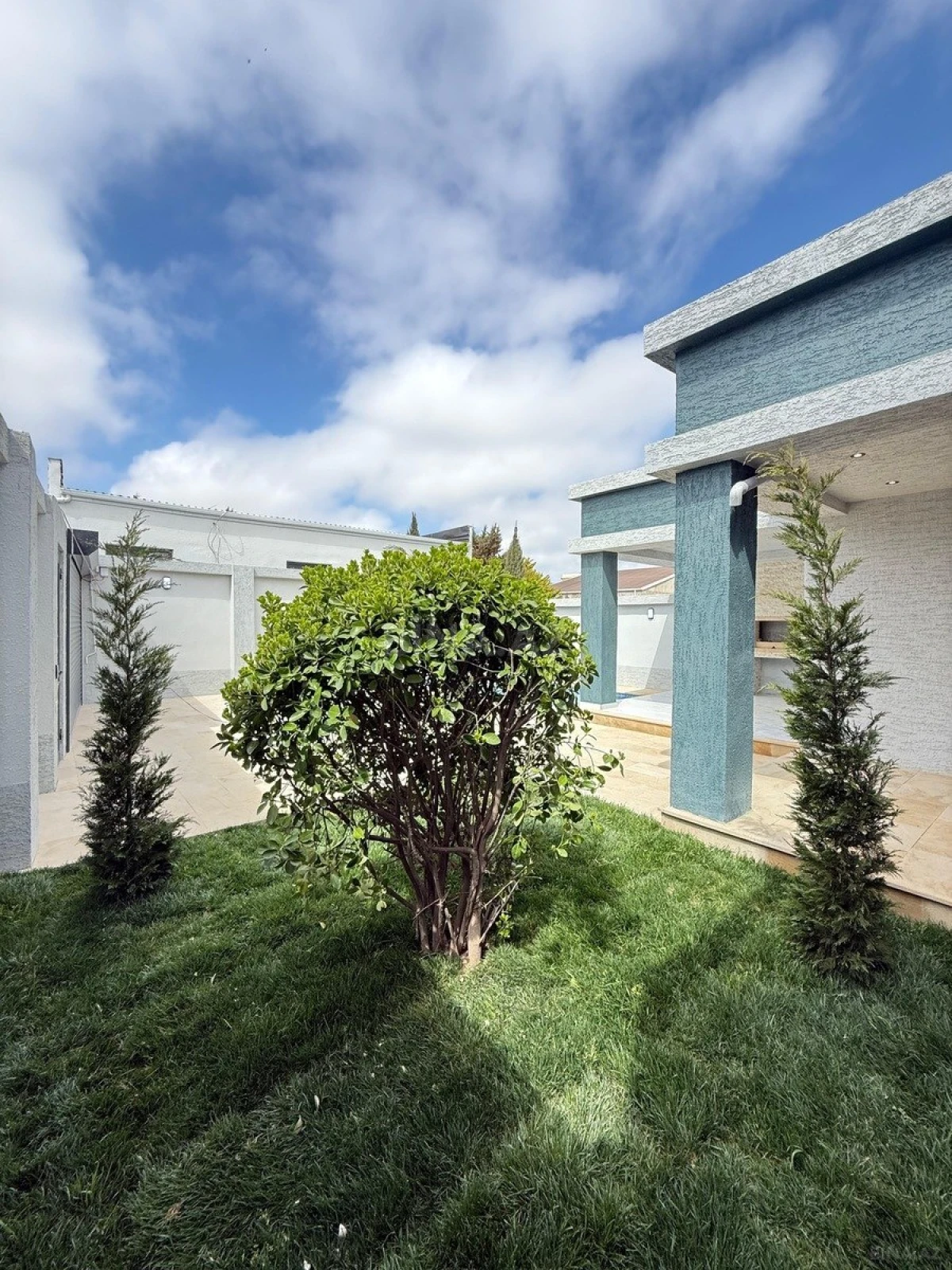 Satılır 4 otaqlı həyət evi 150 m²