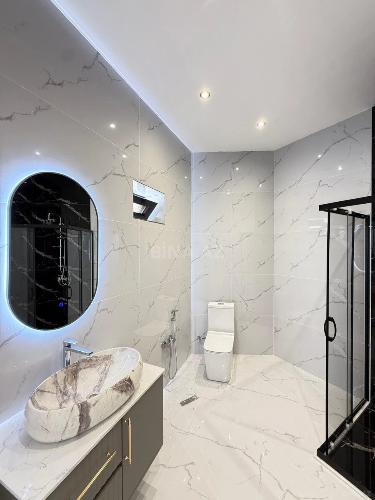 Satılır 4 otaqlı həyət evi 150 m²