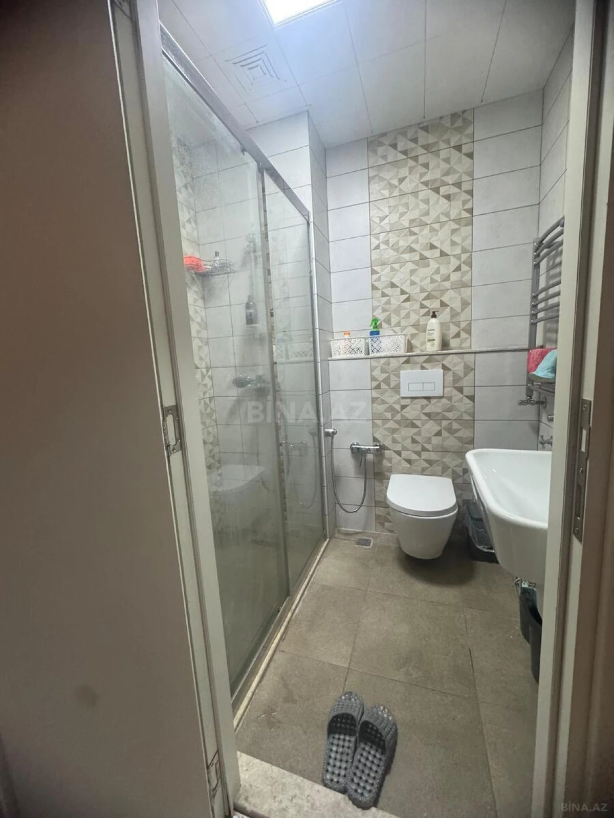 Kirayə verilir 2 otaqlı mənzil 65 m²