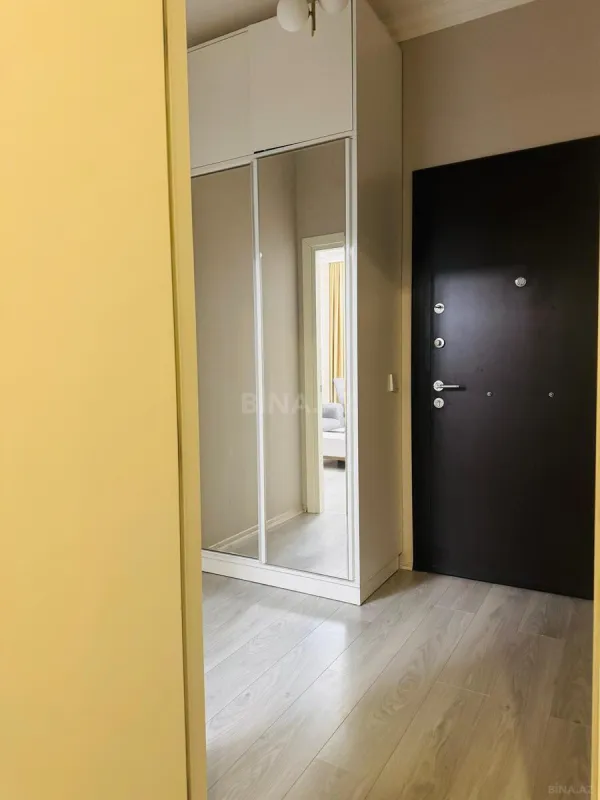 Kirayə verilir 2 otaqlı mənzil 65 m²