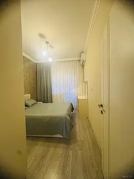 Kirayə verilir 2 otaqlı mənzil 65 m²