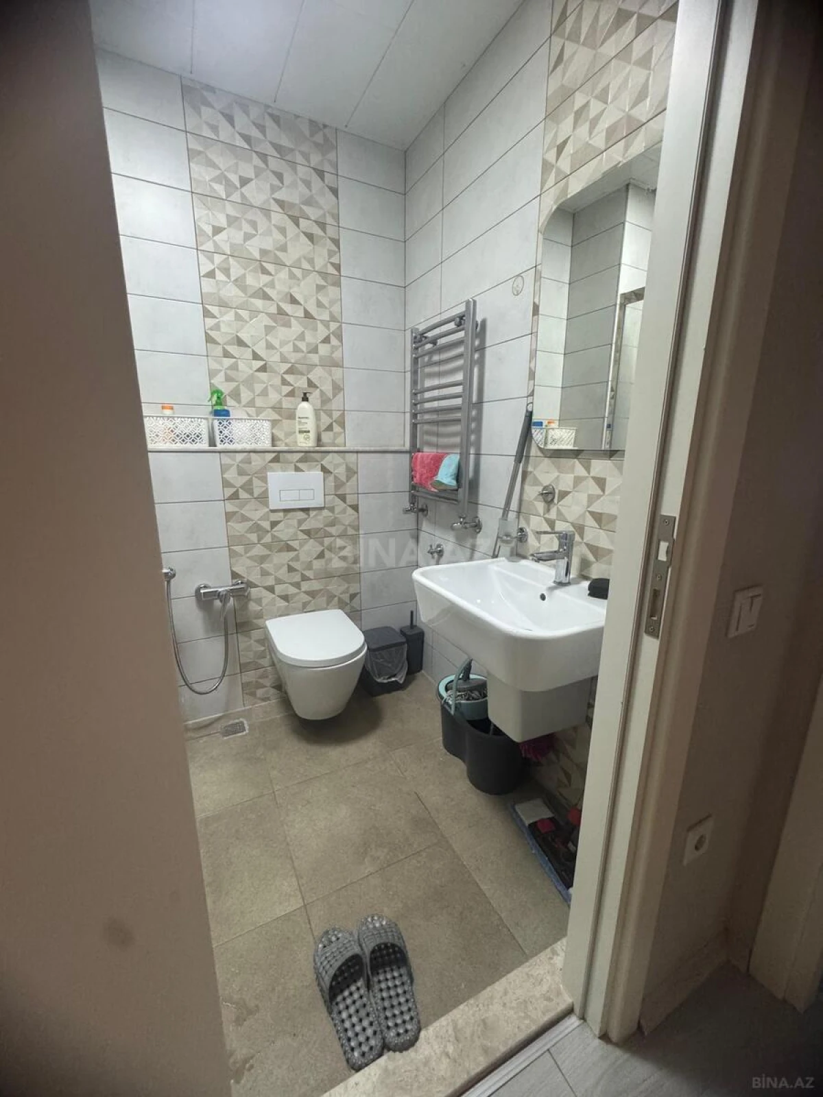 Kirayə verilir 2 otaqlı mənzil 65 m²