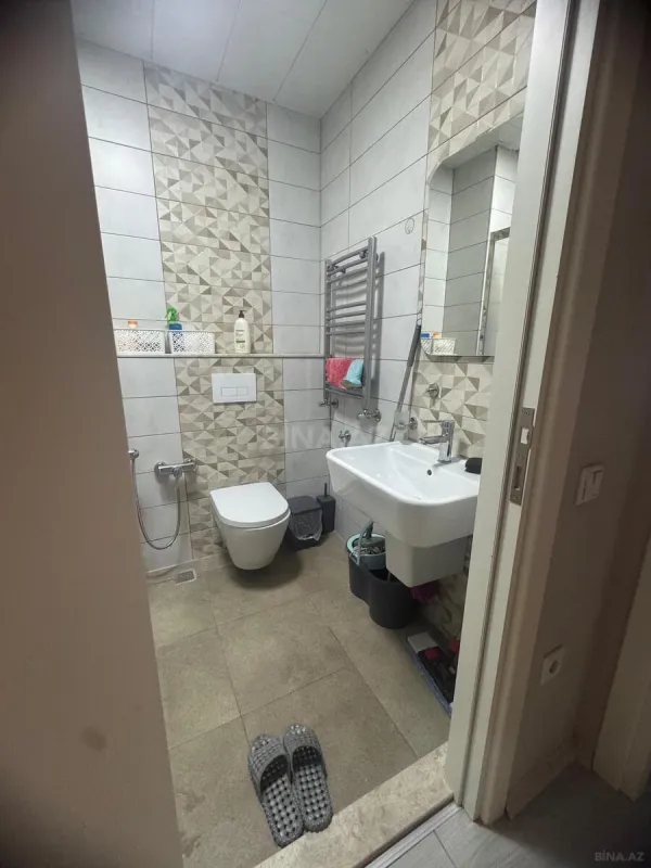 Kirayə verilir 2 otaqlı mənzil 65 m²
