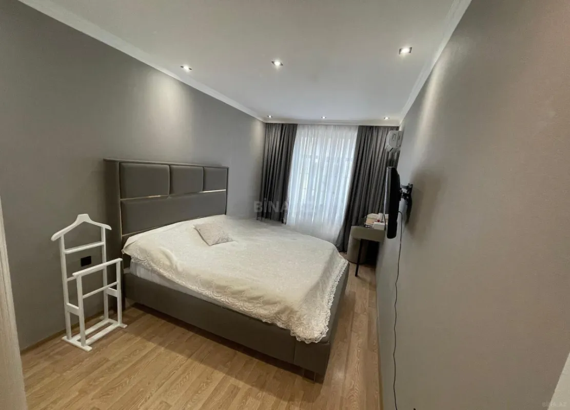 Satılır 3 otaqlı mənzil 112 m²