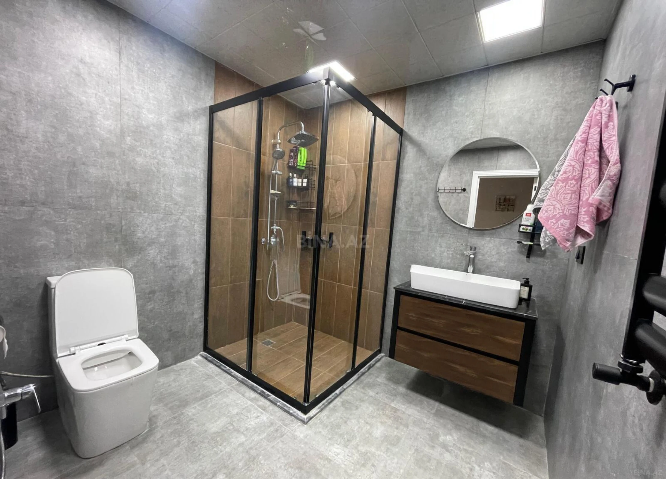 Satılır 3 otaqlı mənzil 112 m²