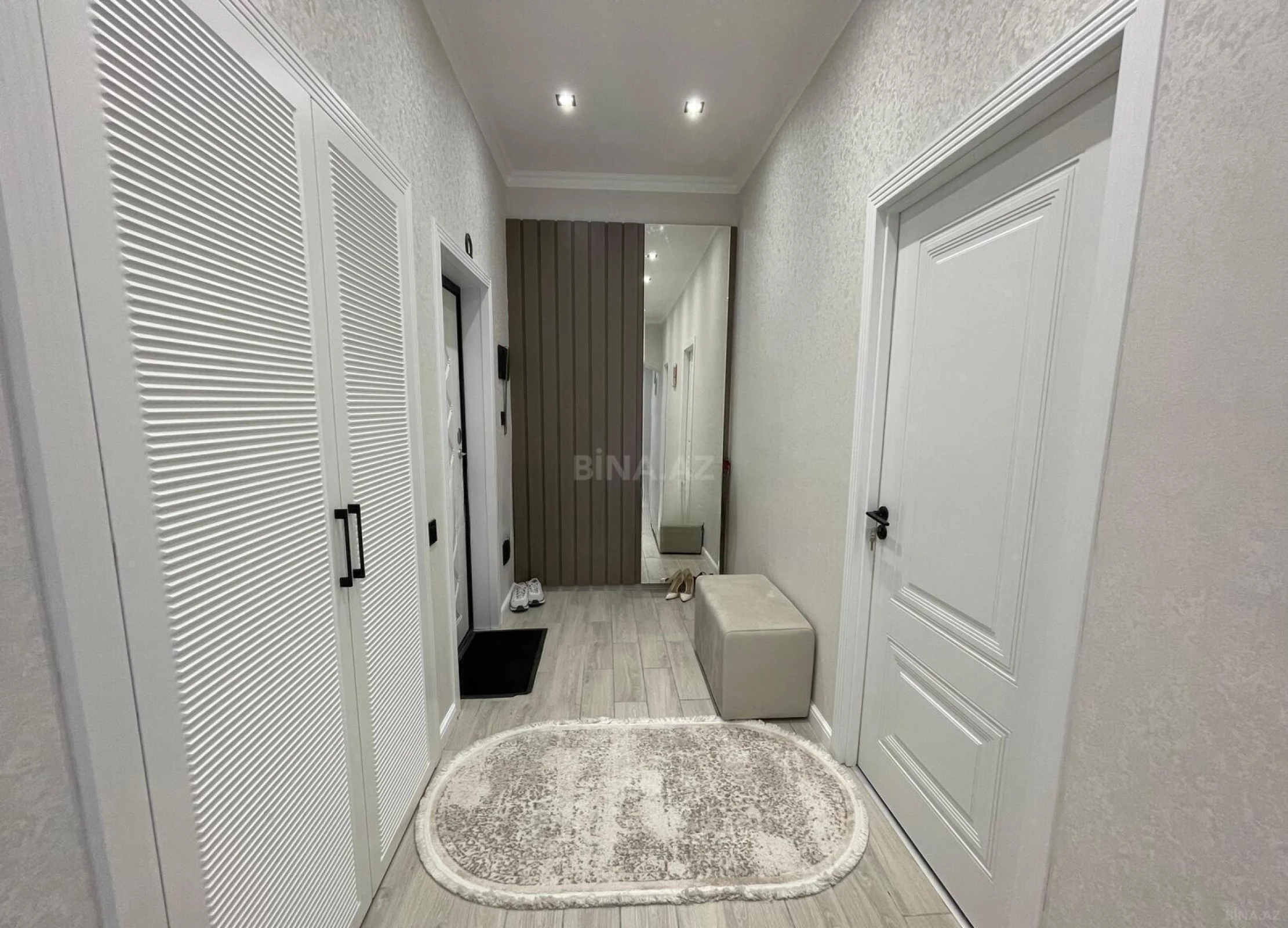 Satılır 3 otaqlı mənzil 112 m²