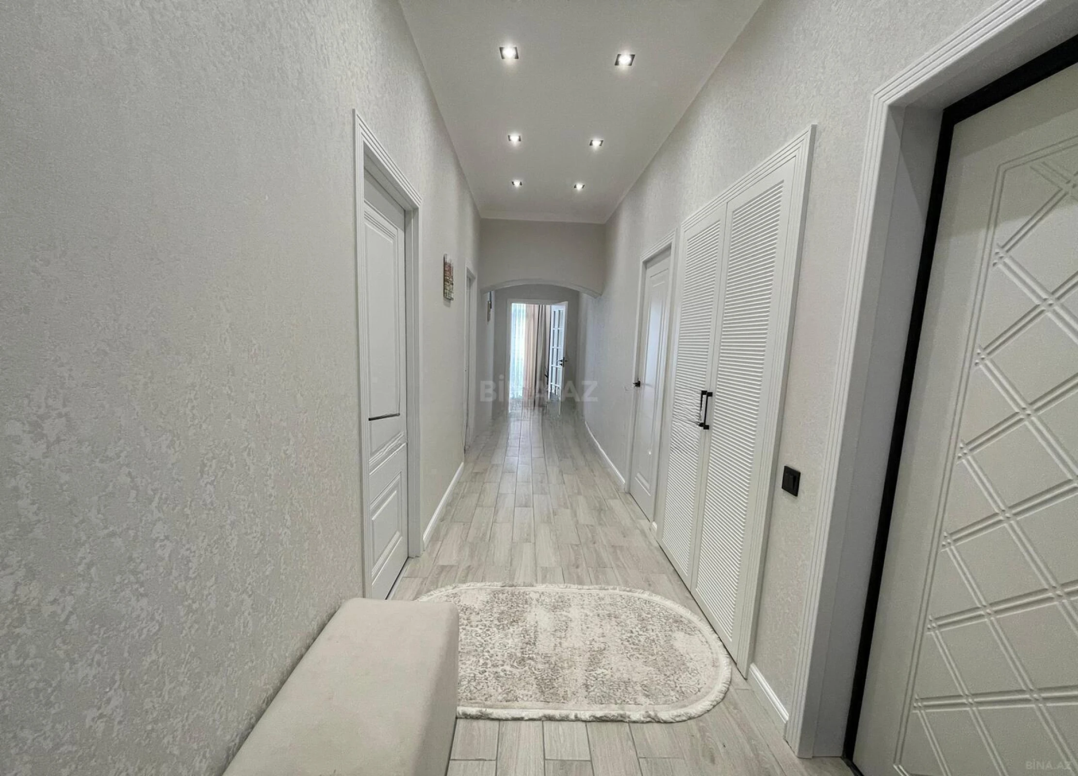 Satılır 3 otaqlı mənzil 112 m²