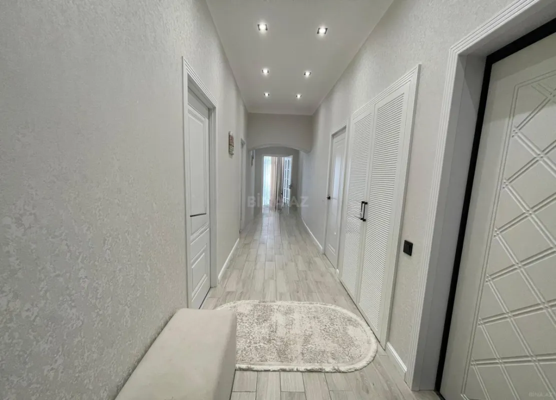 Satılır 3 otaqlı mənzil 112 m²