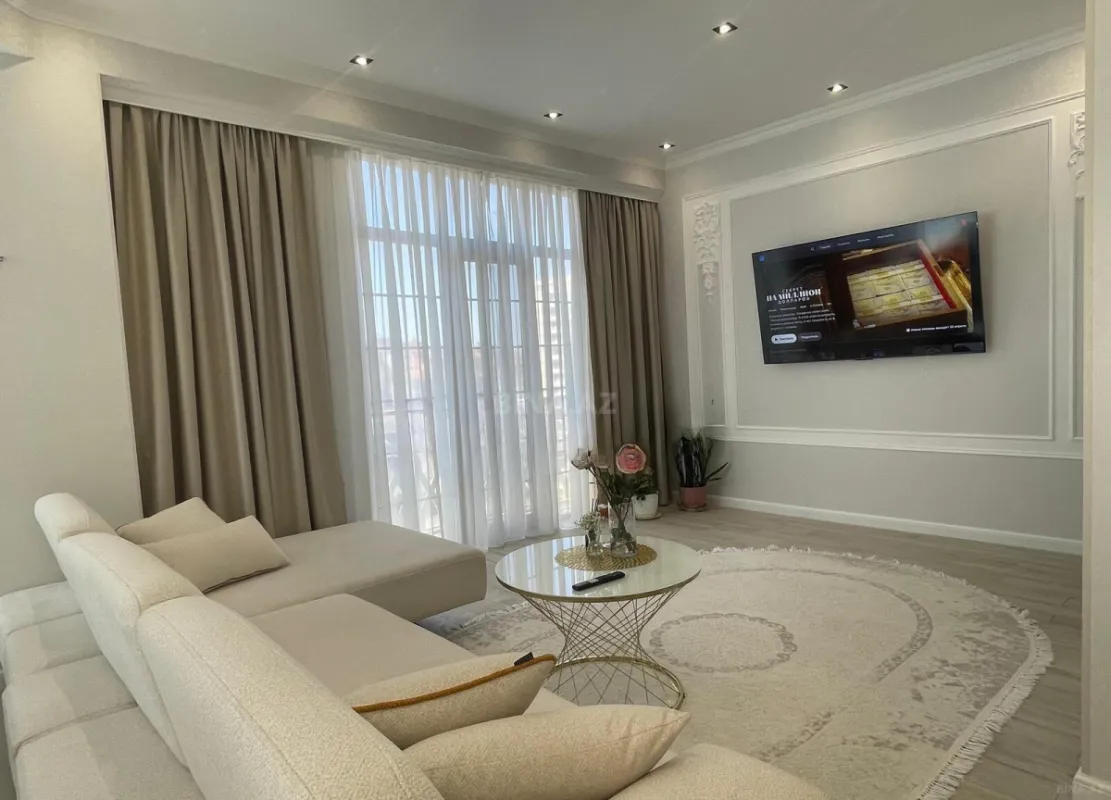 Satılır 3 otaqlı mənzil 112 m²