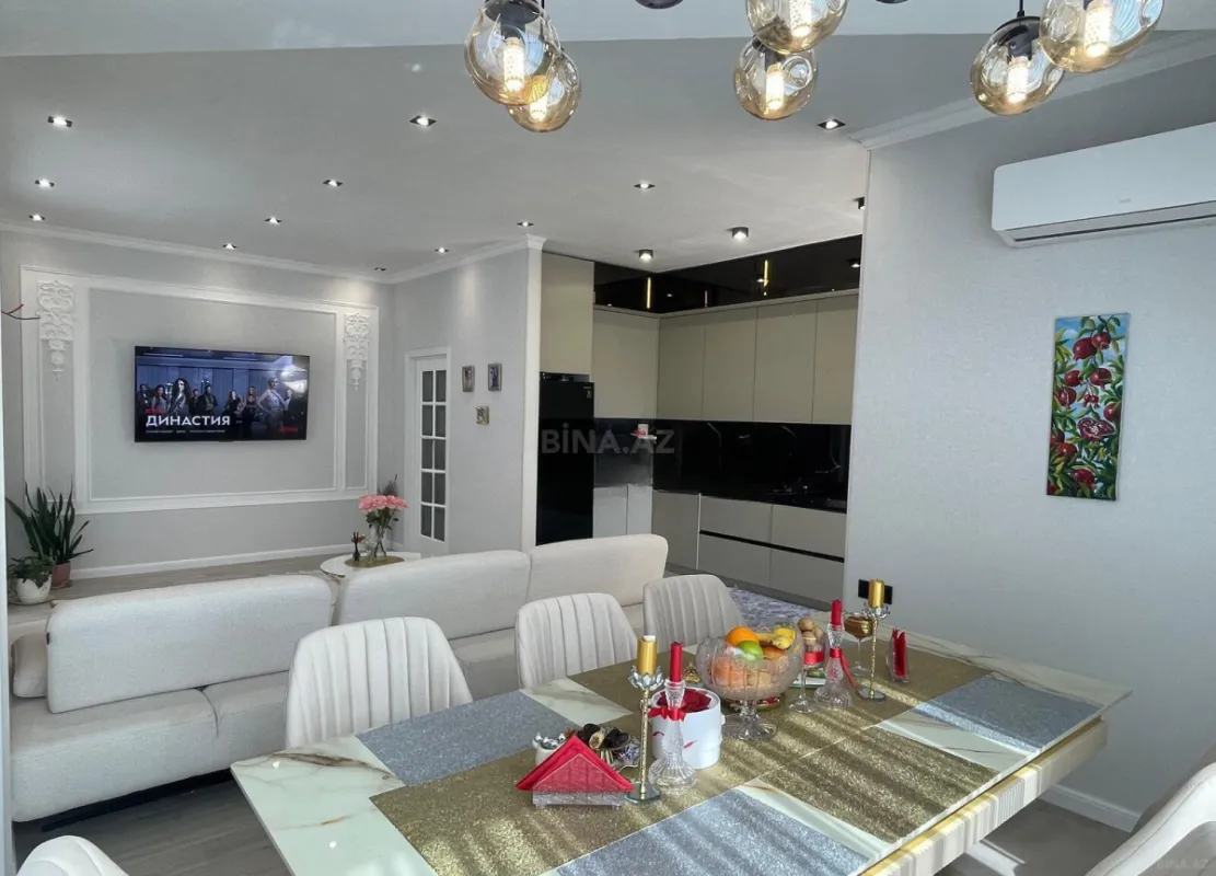 Satılır 3 otaqlı mənzil 112 m²