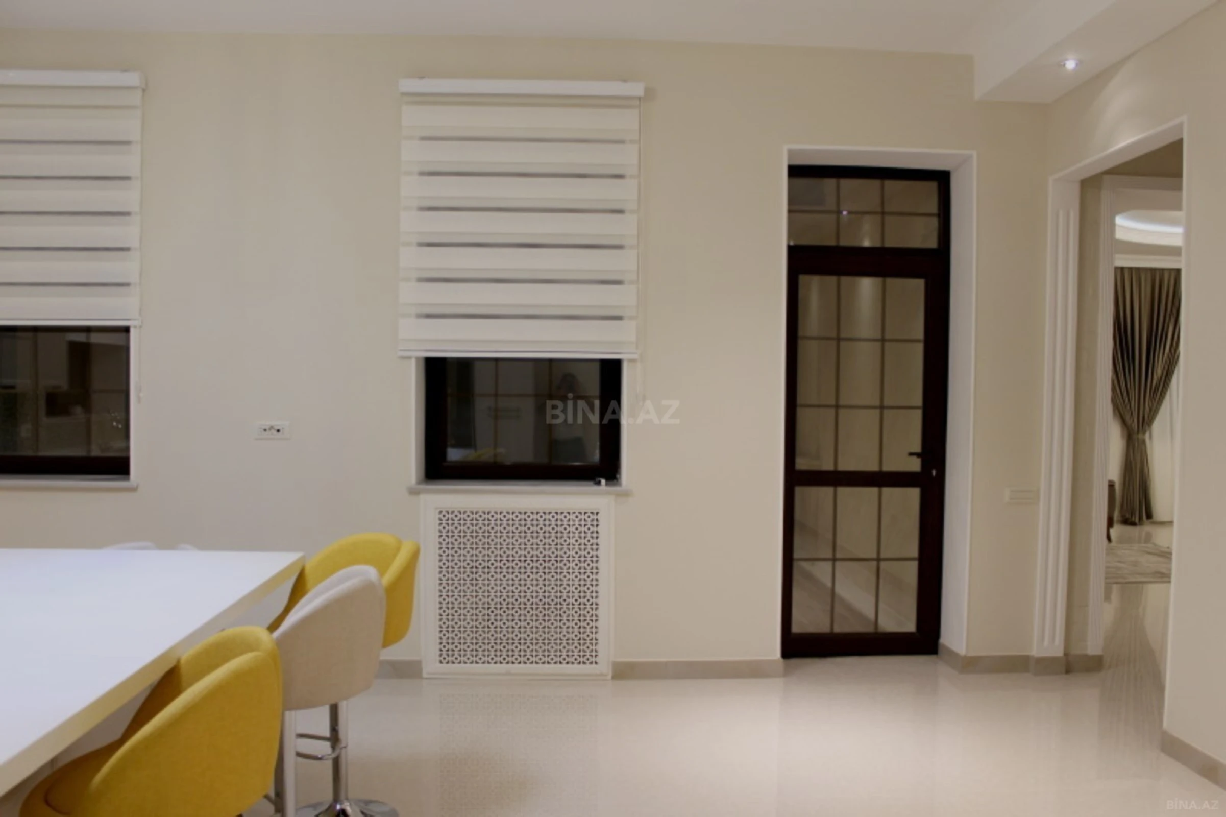 Kirayə verilir 8 otaqlı həyət evi 540 m²