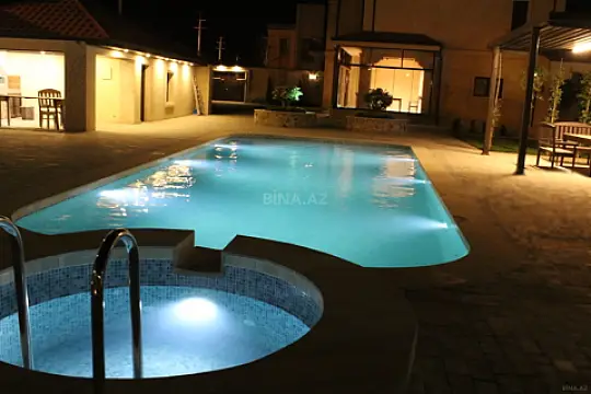 Kirayə verilir 8 otaqlı həyət evi 540 m² — Bakı, Şüvəlan 8 otaq 540.00 m²