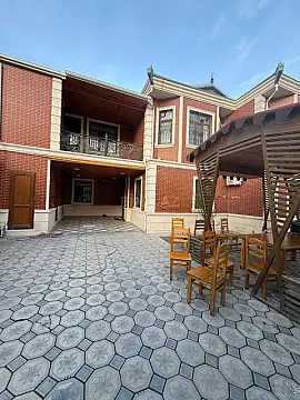 Satılır 10 otaqlı həyət evi 350 m² — Bakı, Bakıxanov 10 otaq 350.00 m²
