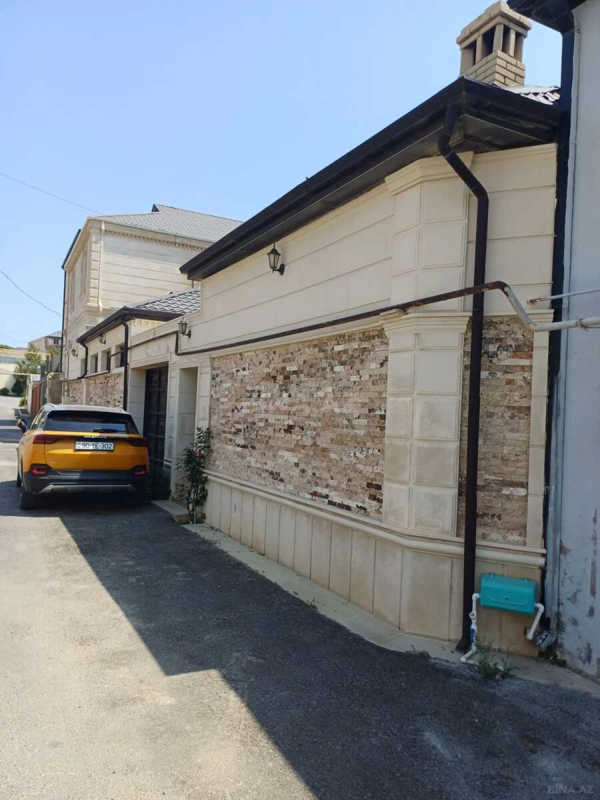 Satılır 5 otaqlı həyət evi 200 m²