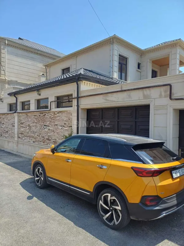 Satılır 5 otaqlı həyət evi 200 m²