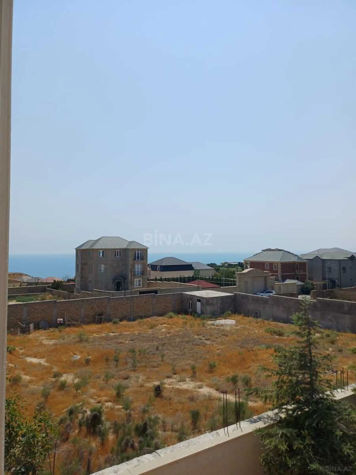 Satılır 5 otaqlı həyət evi 200 m²