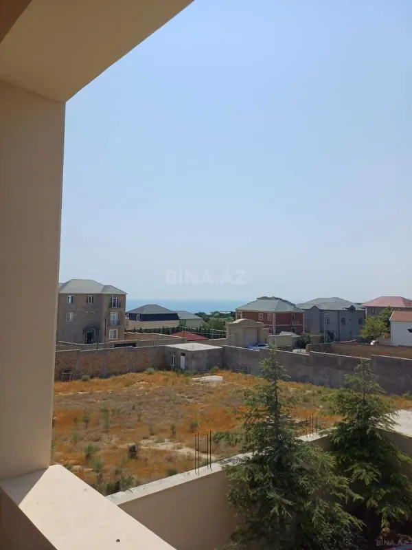 Satılır 5 otaqlı həyət evi 200 m²