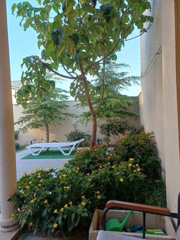 Satılır 5 otaqlı həyət evi 200 m²