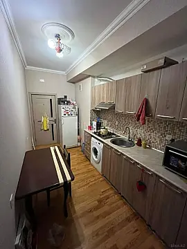 Kirayə verilir 2 otaqlı mənzil 80 m²