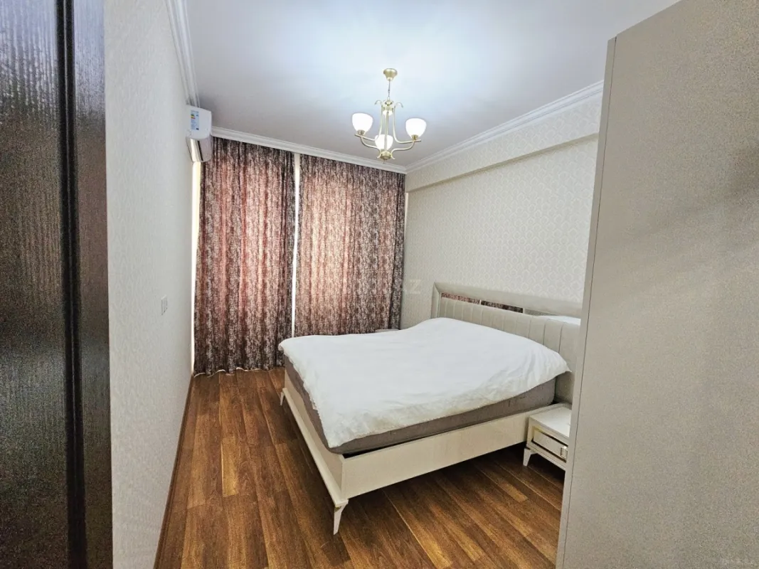 Satılır 2 otaqlı mənzil 84 m²