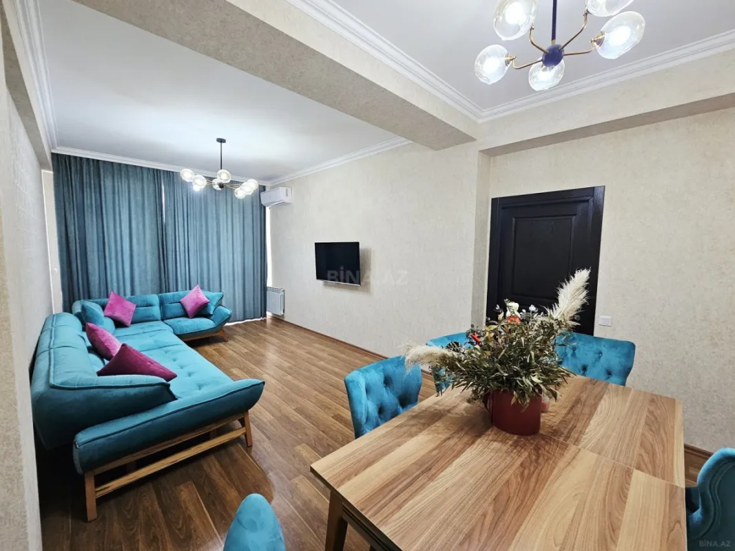 Satılır 2 otaqlı mənzil 84 m²