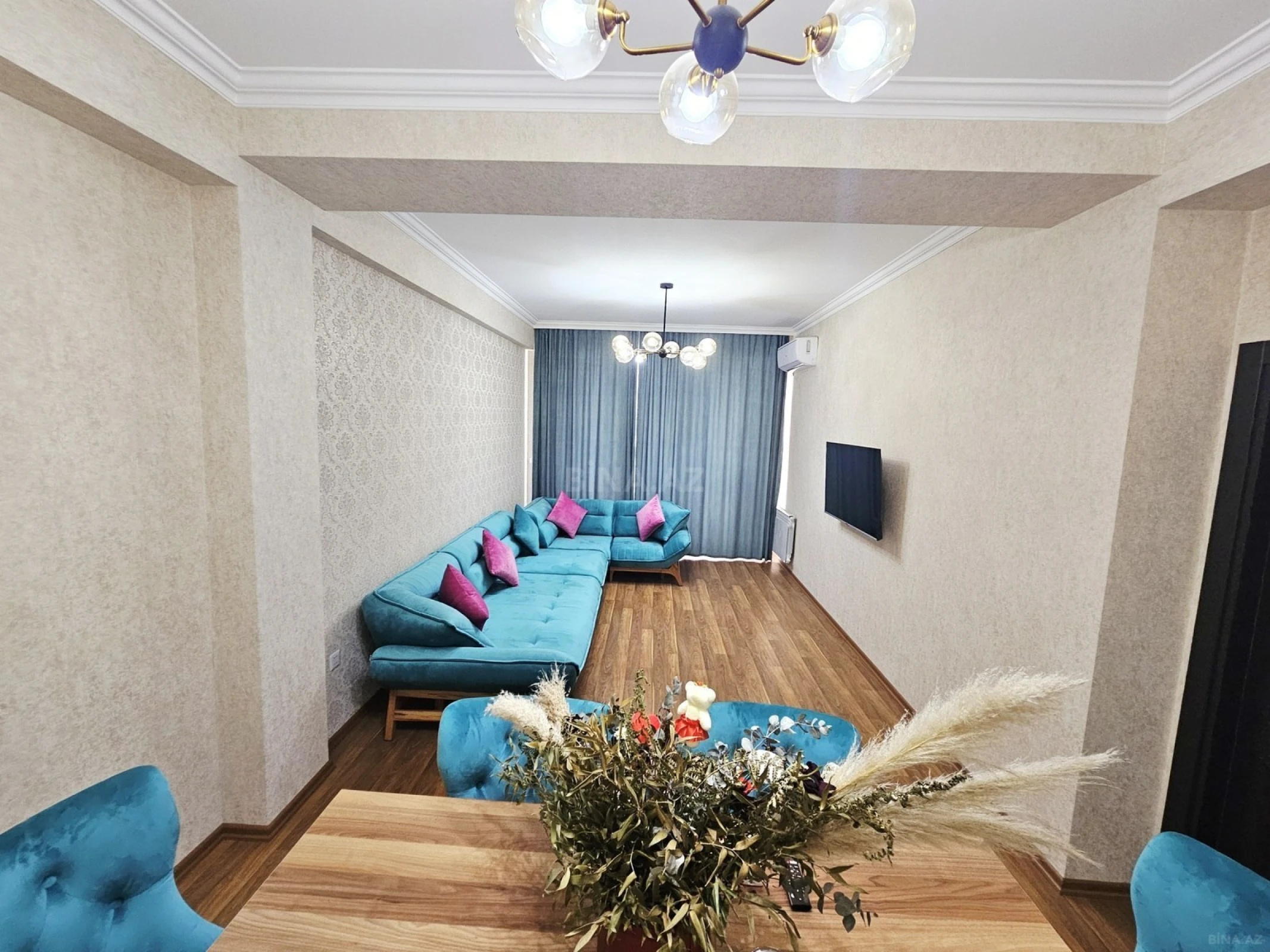 Satılır 2 otaqlı mənzil 84 m²