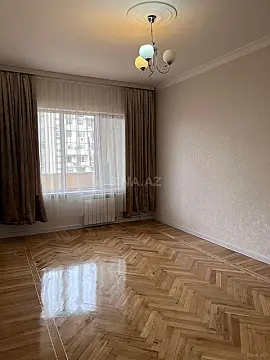 Satılır 4 otaqlı mənzil 100 m²