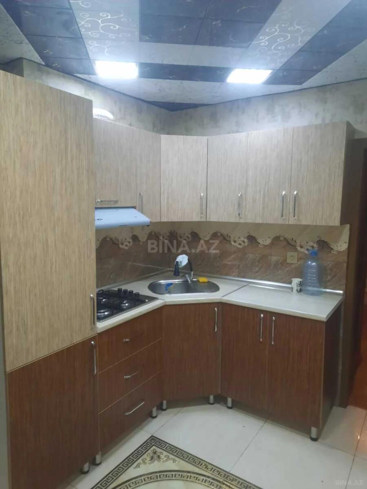 Kirayə verilir 2 otaqlı mənzil 65 m²