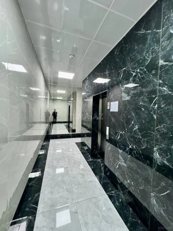 Satılır 2 otaqlı mənzil 81 m²