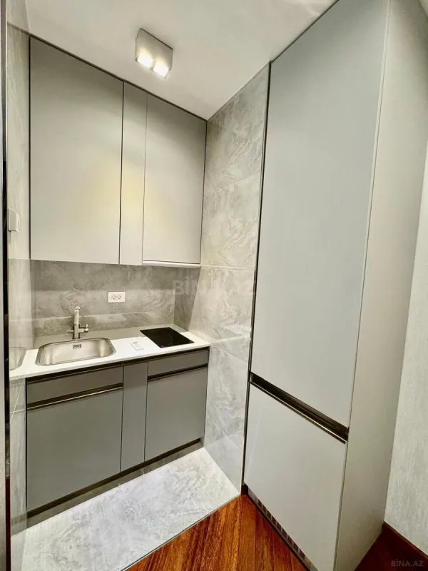 Satılır 2 otaqlı mənzil 81 m²