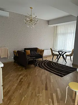 Kirayə verilir 2 otaqlı mənzil 64 m²