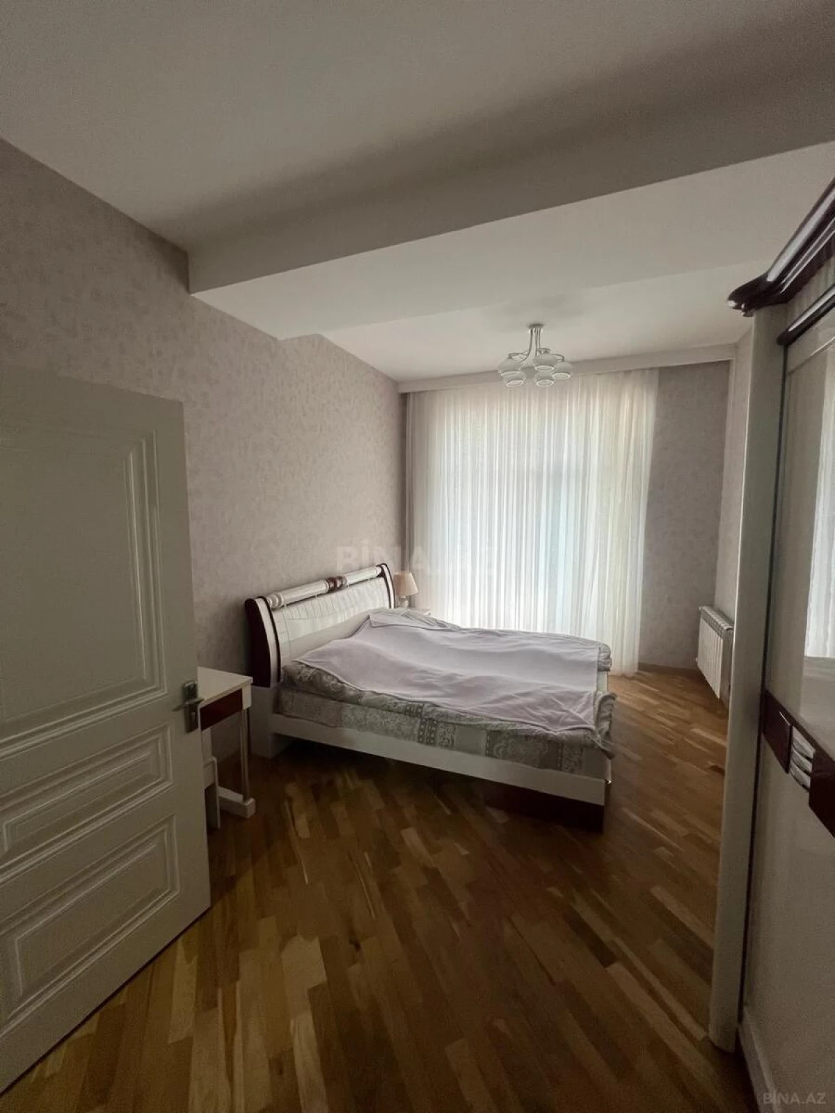 Kirayə verilir 2 otaqlı mənzil 64 m²