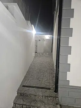 Satılır 4 otaqlı həyət evi 270 m²