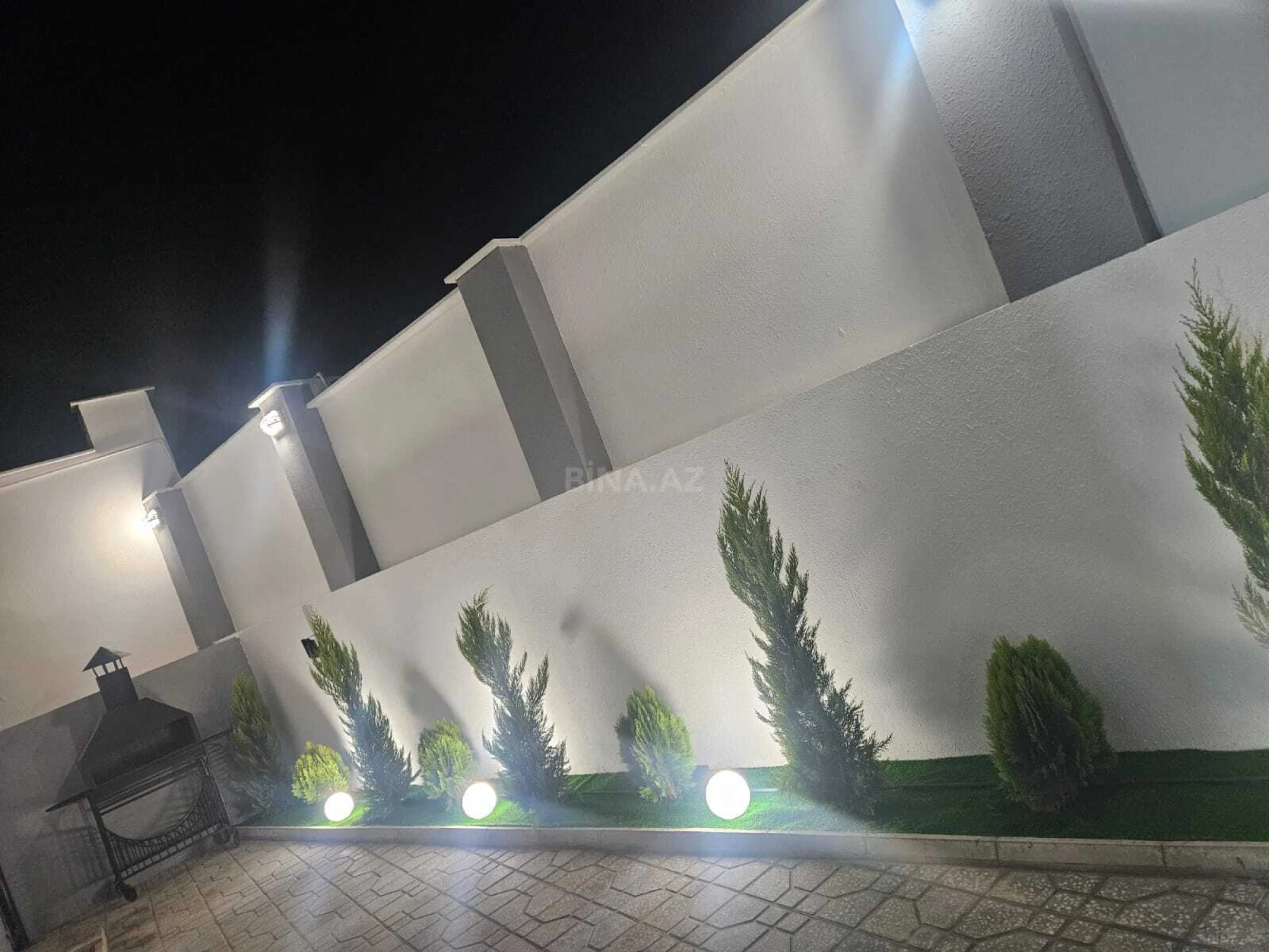 Satılır 4 otaqlı həyət evi 270 m²