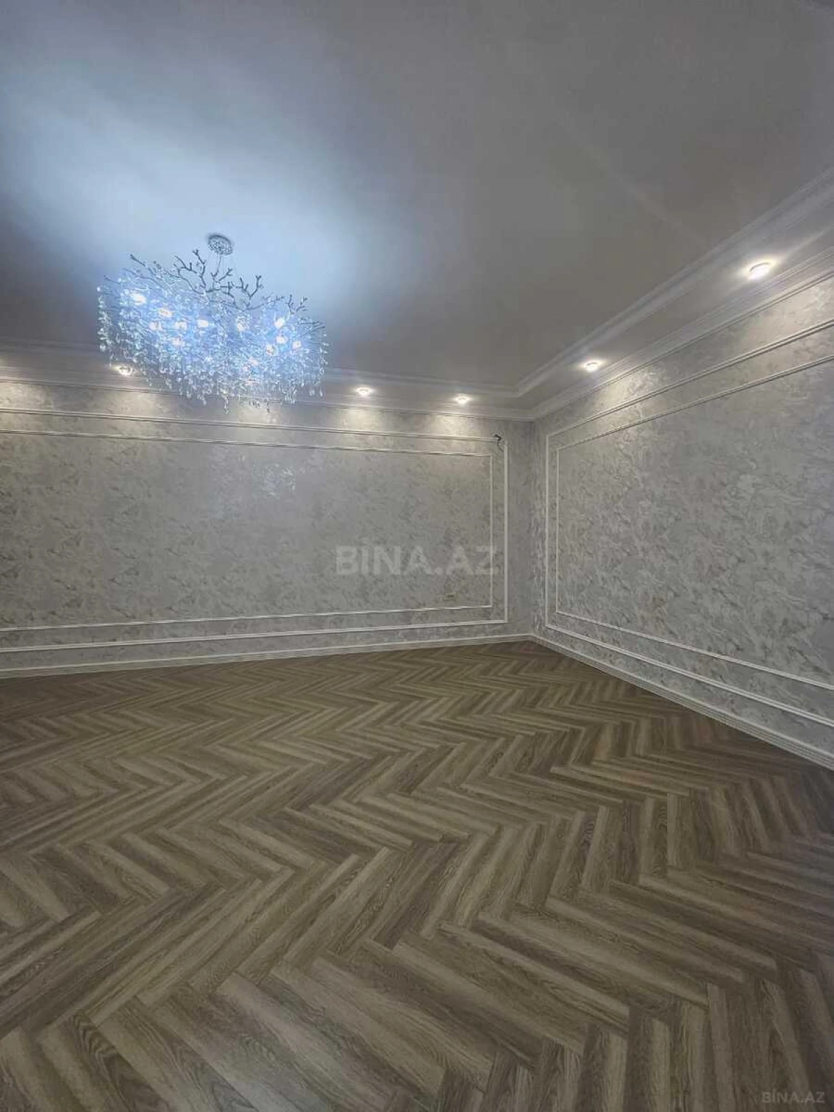 Satılır 4 otaqlı həyət evi 270 m²