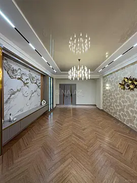 Satılır 4 otaqlı mənzil 245 m²
