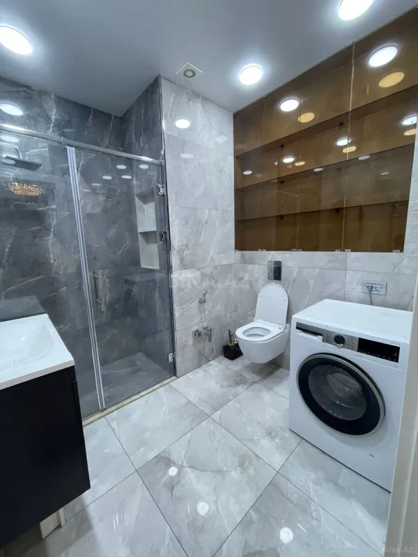 Kirayə verilir 4 otaqlı mənzil 145 m²