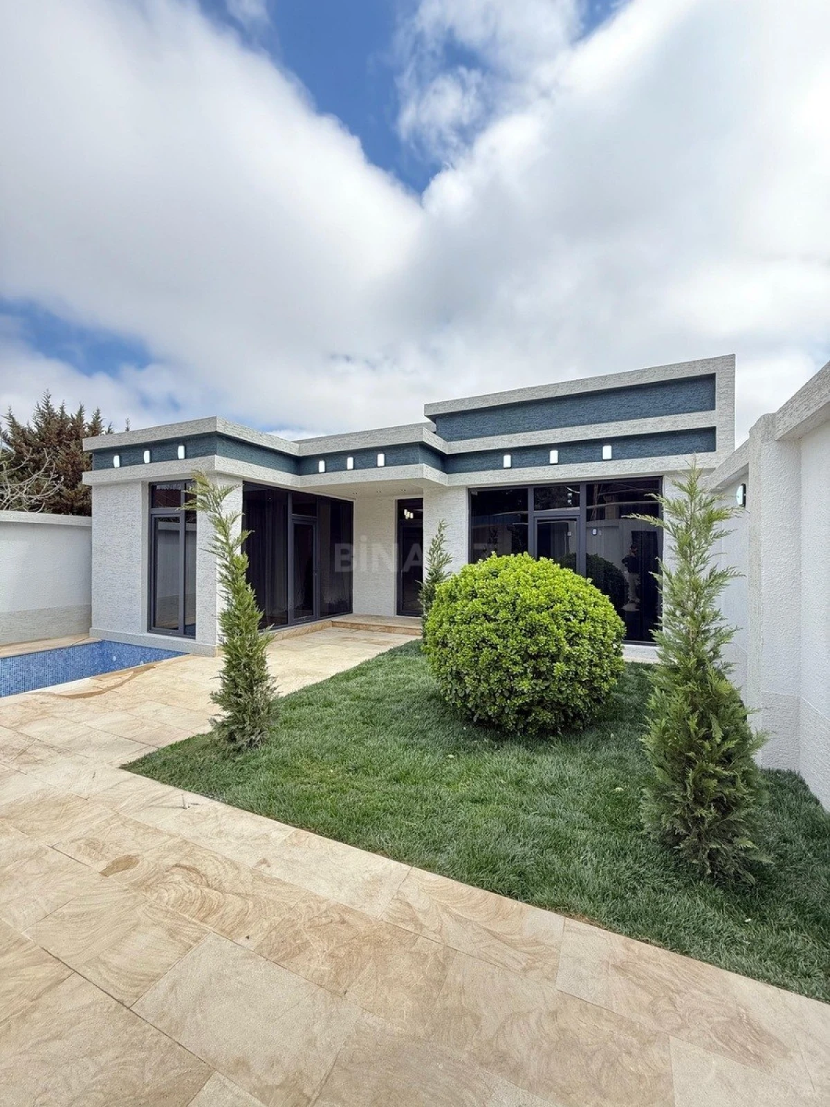 Satılır 4 otaqlı həyət evi 150 m²