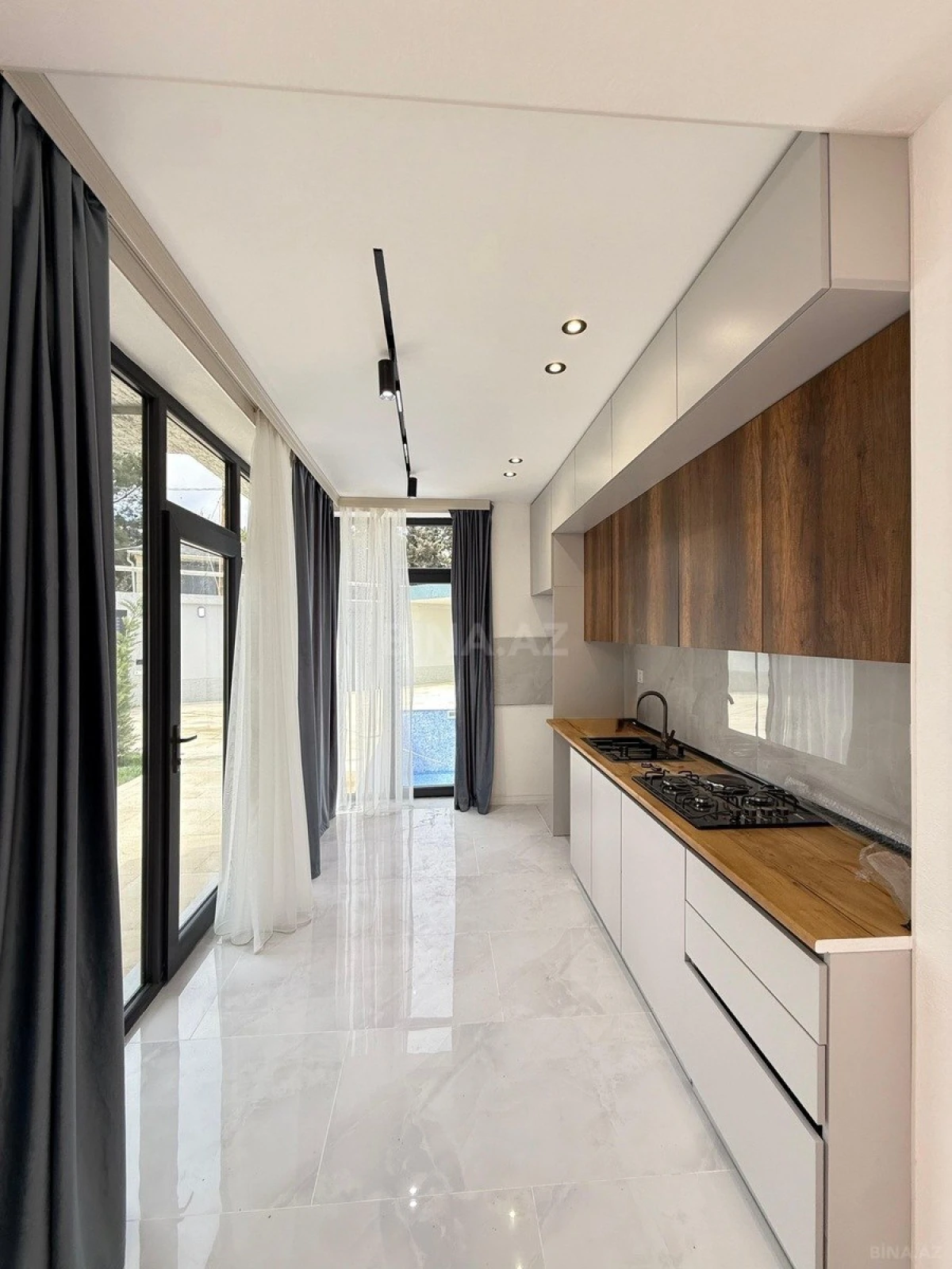 Satılır 4 otaqlı həyət evi 150 m²