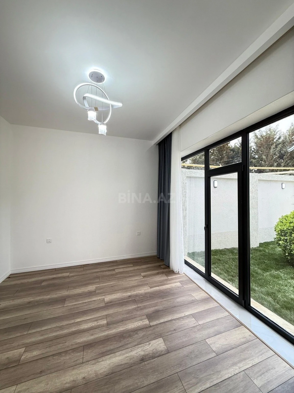 Satılır 4 otaqlı həyət evi 150 m²