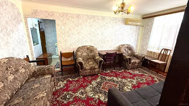 Kirayə verilir 2 otaqlı mənzil 42 m²