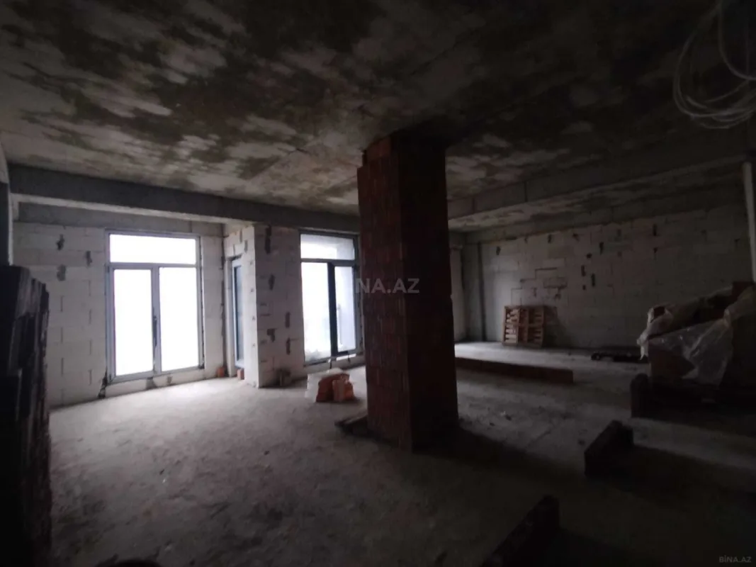 Satılır 3 otaqlı mənzil 82 m²