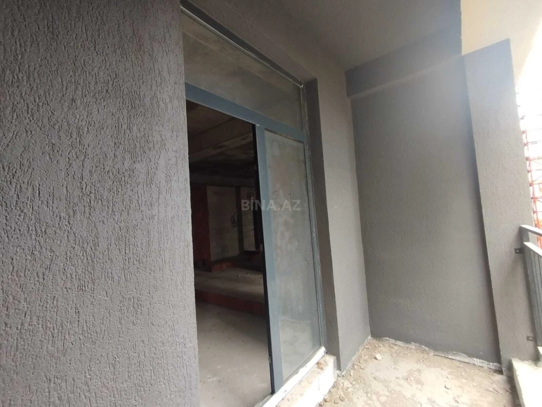 Satılır 3 otaqlı mənzil 82 m²