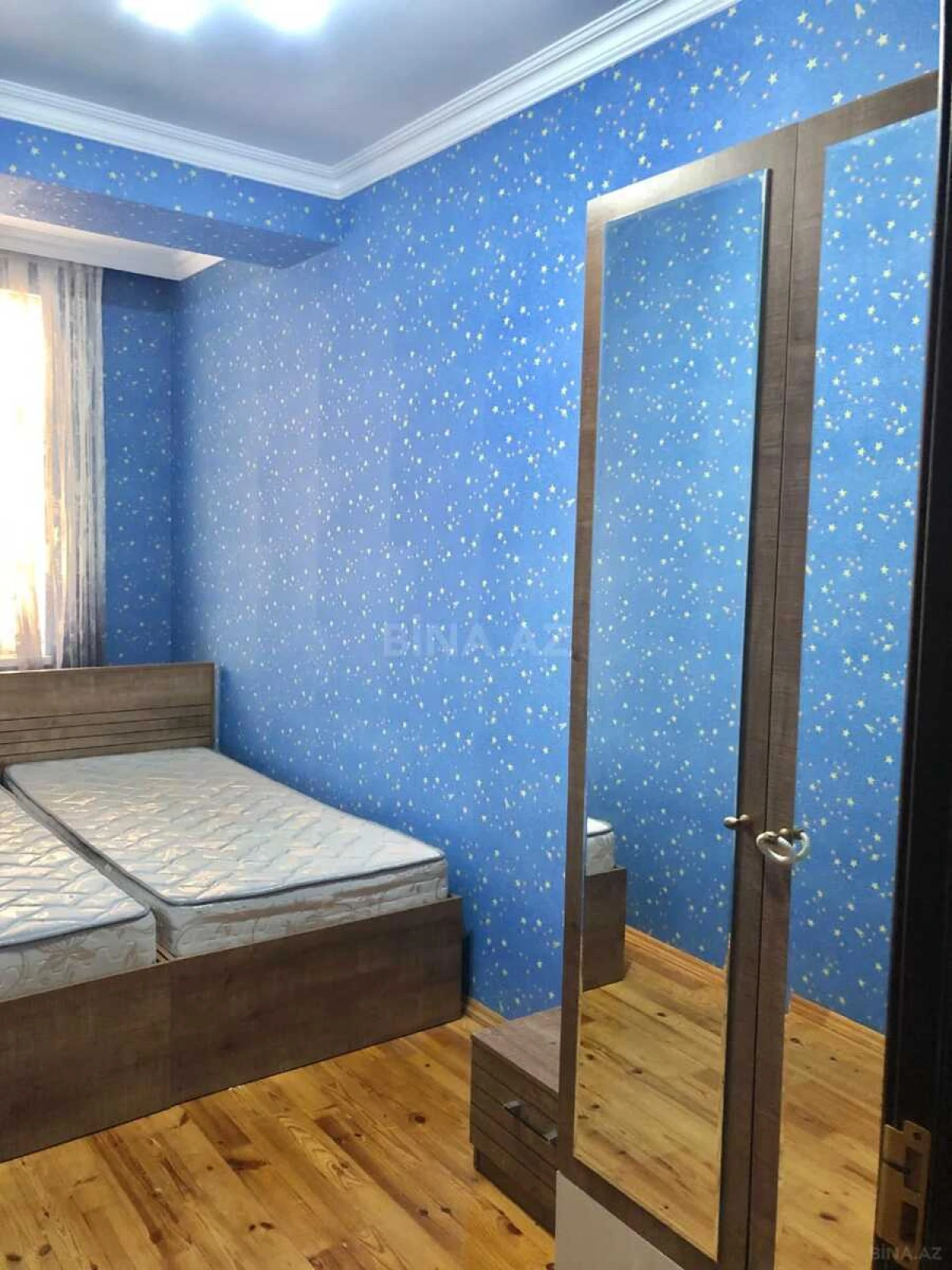 Satılır 3 otaqlı mənzil 107 m²