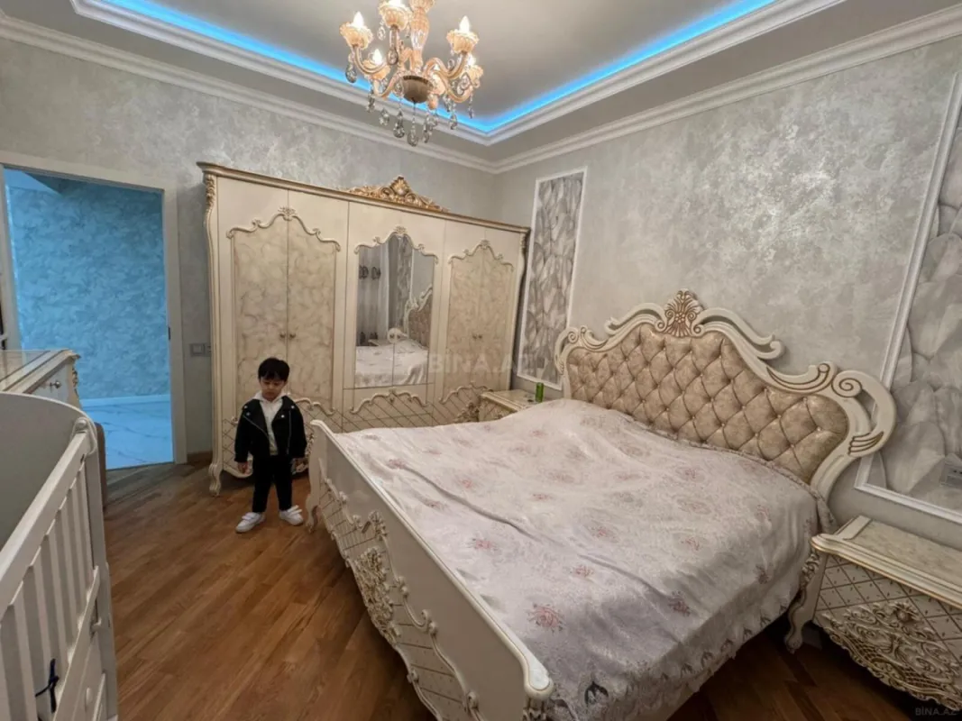 Kirayə verilir 3 otaqlı mənzil 110 m²