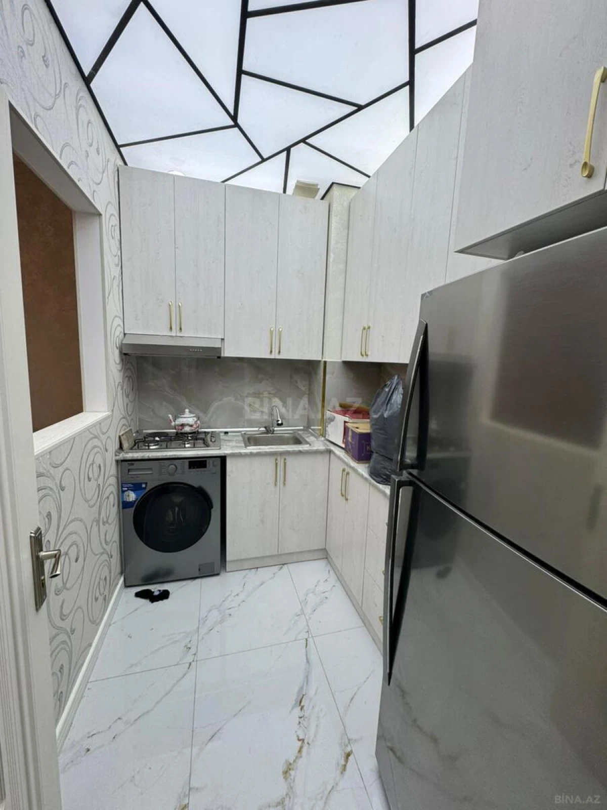 Kirayə verilir 3 otaqlı mənzil 110 m²